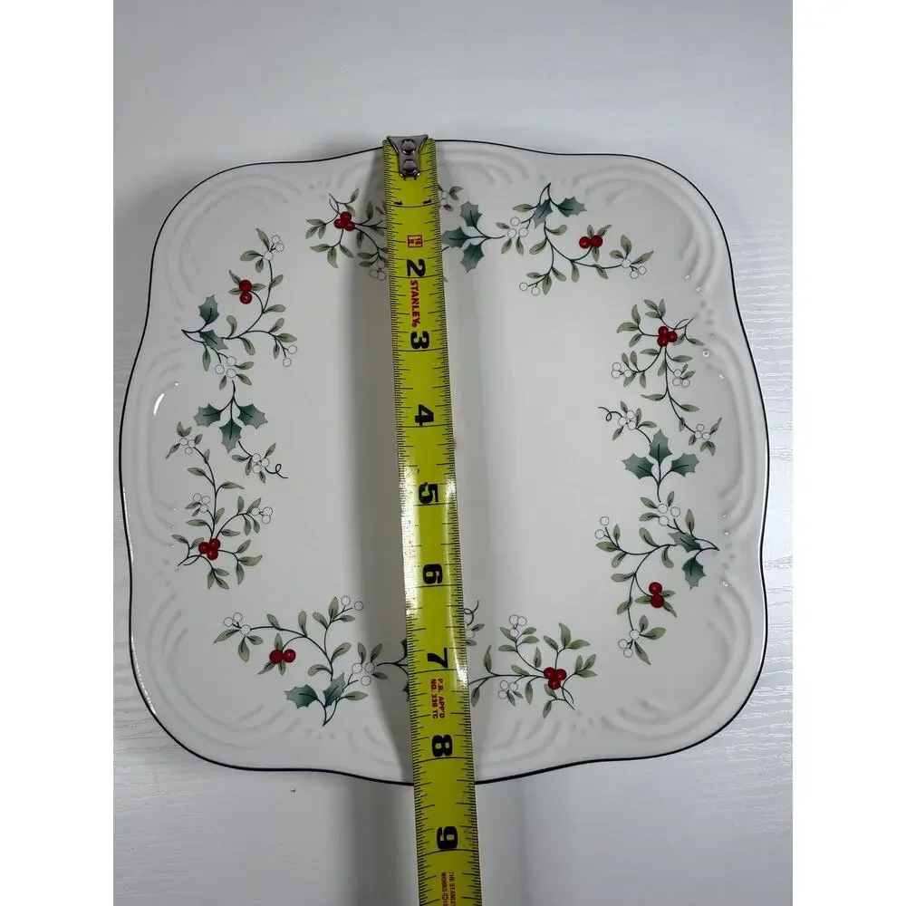 Pfaltzgraff add festive